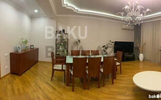 4 Room New Apartment for Sale in Baku