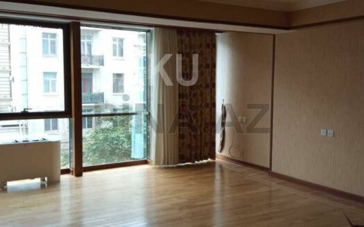 6 Room New Apartment for Sale in Baku