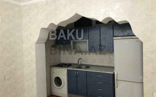 2 Rooms Old Apartment for Sale in Baku