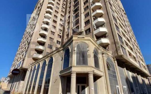 4 Room New Apartment for Sale in Baku