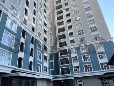 4 Room New Apartment for Sale in Baku