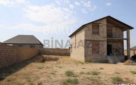 7 Room House / Villa for Sale in Baku