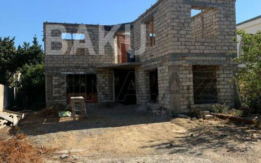 4 Room House / Villa for Sale in Baku