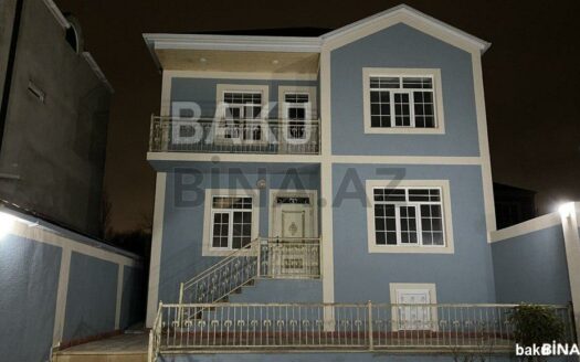 6 Room House / Villa for Sale in Baku