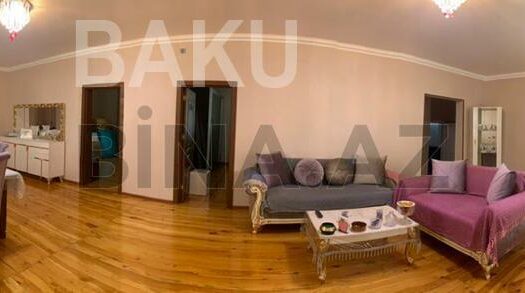 5 Room House / Villa for Sale in Baku