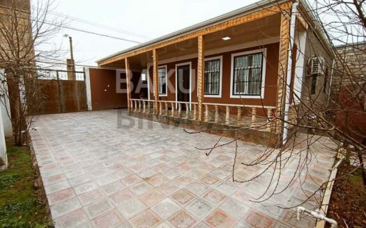 3 Room House / Villa for Sale in Baku