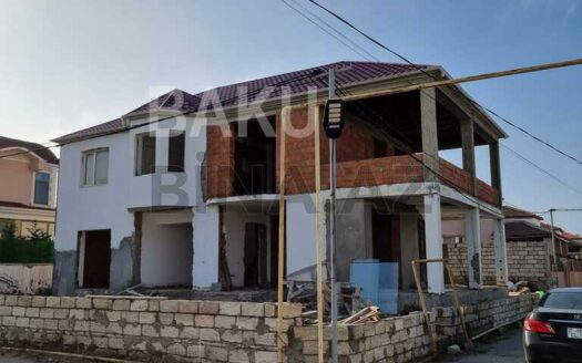 6 Room House / Villa for Sale in Baku