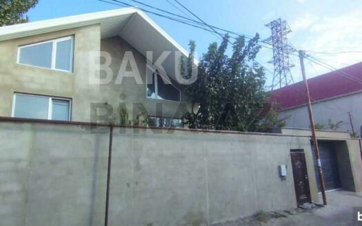 5 Room House / Villa for Sale in Baku