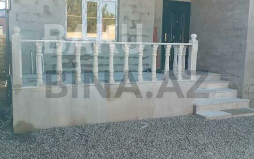 4 Room House / Villa for Sale in Baku