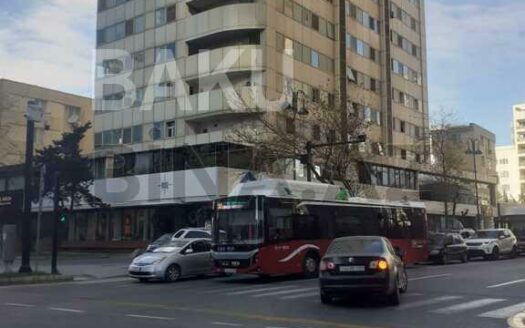 6 Room New Apartment for Sale in Baku