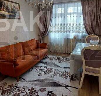 2 Rooms Old Apartment for Sale in Baku