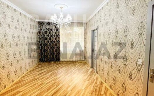 2 Rooms Old Apartment for Sale in Baku