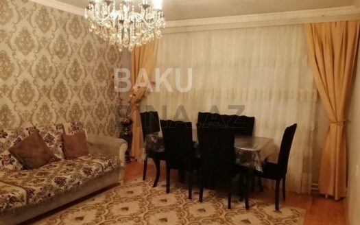 4 Room House / Villa for Sale in Baku