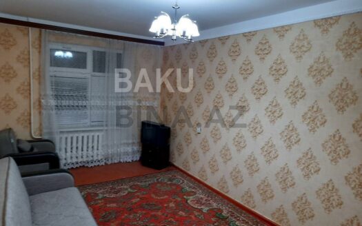 2 Rooms Old Apartment for Sale in Baku