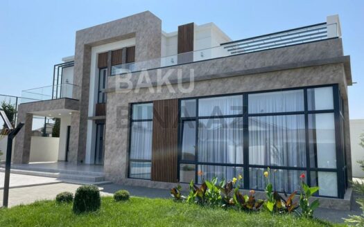 5 Room House / Villa for Sale in Baku