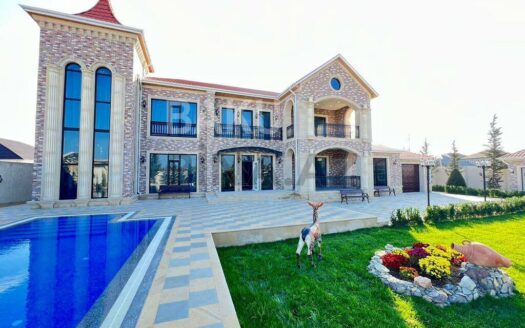 6 Room House / Villa for Sale in Baku