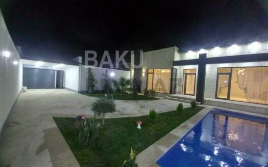 4 Room House / Villa for Sale in Baku