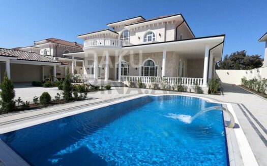 7 Room House / Villa for Sale in Baku