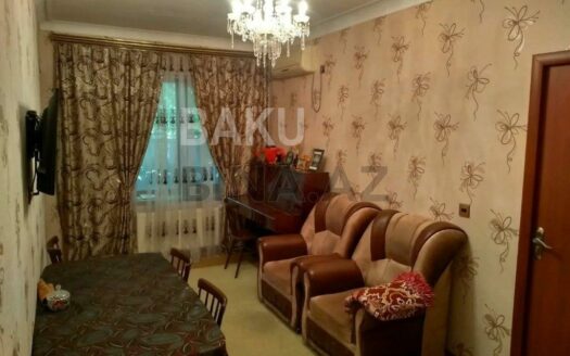 7 Room House / Villa for Sale in Baku