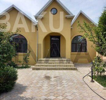 5 Room House / Villa for Sale in Baku