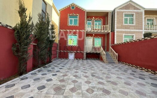 6 Room House / Villa for Sale in Baku