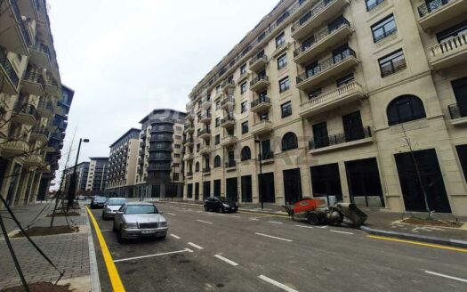 4 Room New Apartment for Sale in Baku