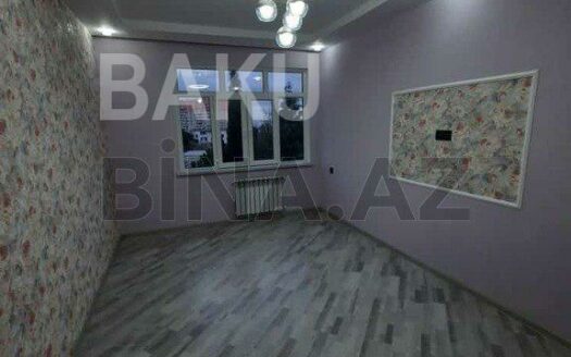 3 Room Old Apartment for Sale in Baku