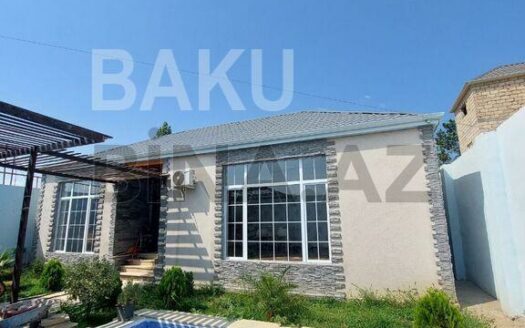 4 Room House / Villa for Sale in Baku