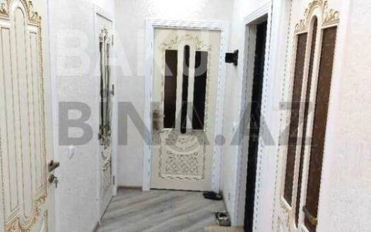 2 Rooms Old Apartment for Sale in Baku