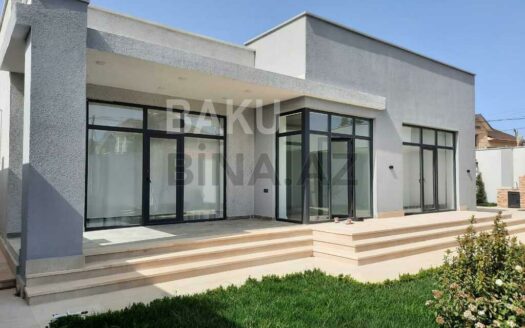 4 Room House / Villa for Sale in Baku