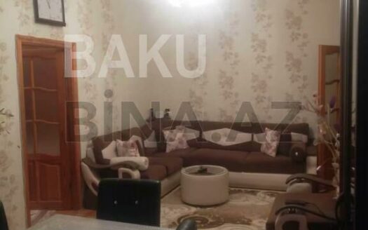 2 Rooms Old Apartment for Sale in Baku