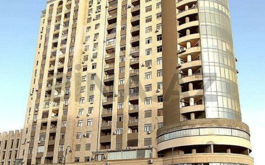 4 Room New Apartment for Sale in Baku