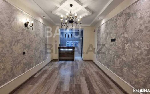 3 Room Old Apartment for Sale in Baku