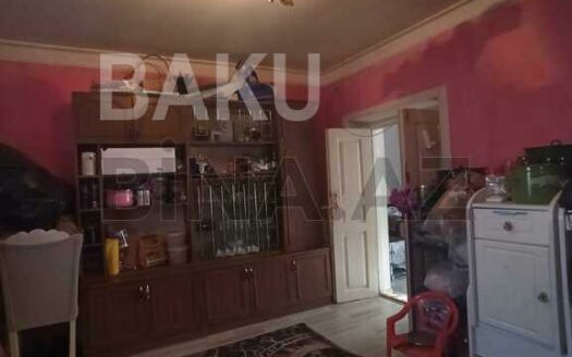 4 Room House / Villa for Sale in Baku