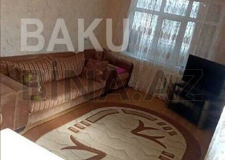 2 Rooms Old Apartment for Sale in Baku