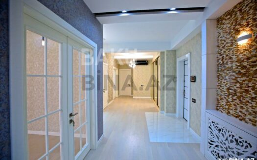 4 Room New Apartment for Sale in Baku