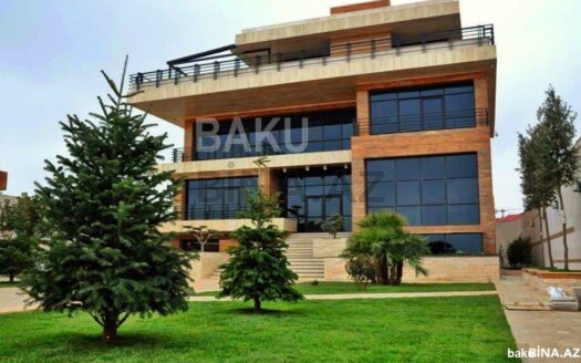 8 Room House / Villa for Sale in Baku