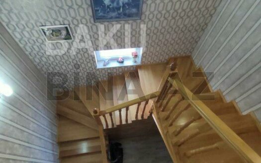 4 Room House / Villa for Sale in Baku