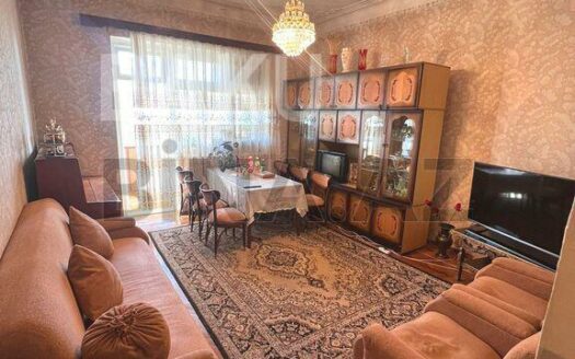 3 Room Old Apartment for Sale in Baku