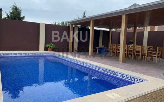 6 Room House / Villa for Sale in Baku