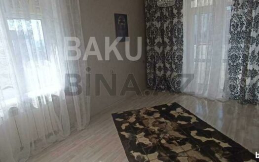 2 Rooms Old Apartment for Sale in Baku