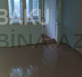 2 Rooms Old Apartment for Sale in Baku