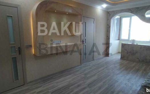 2 Rooms Old Apartment for Sale in Baku