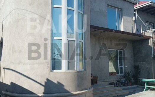 5 Room House / Villa for Sale in Baku