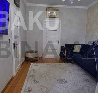 2 Rooms Old Apartment for Sale in Baku