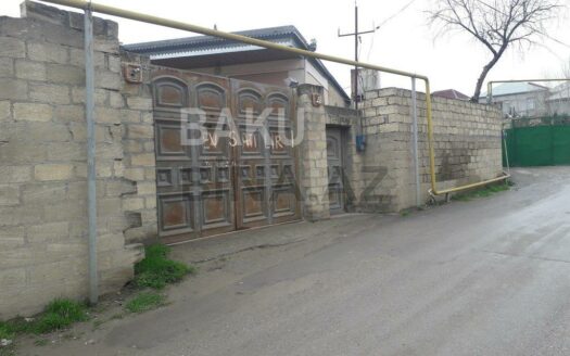 5 Room House / Villa for Sale in Baku