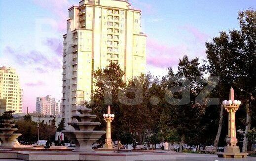 6 Room New Apartment for Sale in Baku