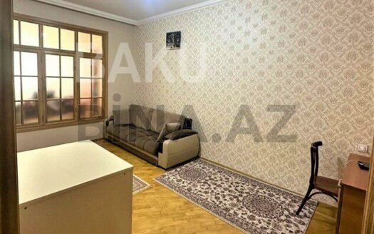 1 Room Old Apartment for Sale in Baku