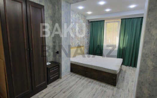 2 Rooms Old Apartment for Sale in Baku