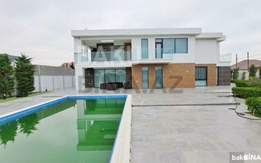 5 Room House / Villa for Sale in Baku